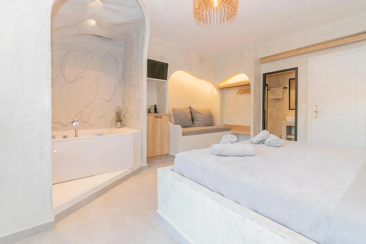 Daire Iosif Suites Neos Marmaras